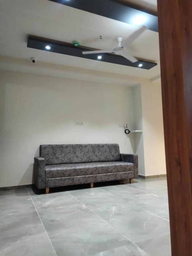Hotel Lee Park Ahmadabad Zewnętrze zdjęcie