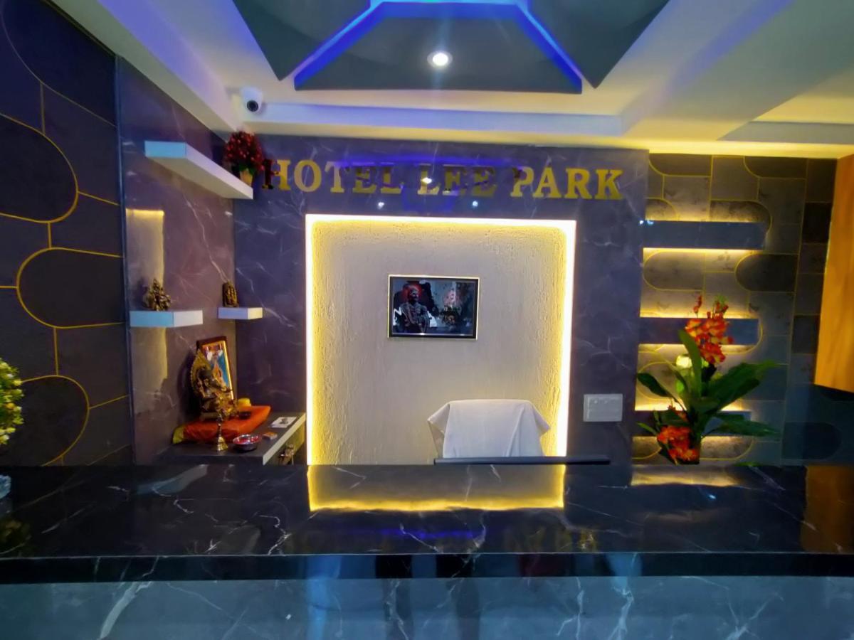 Hotel Lee Park Ahmadabad Zewnętrze zdjęcie