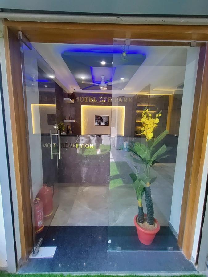 Hotel Lee Park Ahmadabad Zewnętrze zdjęcie