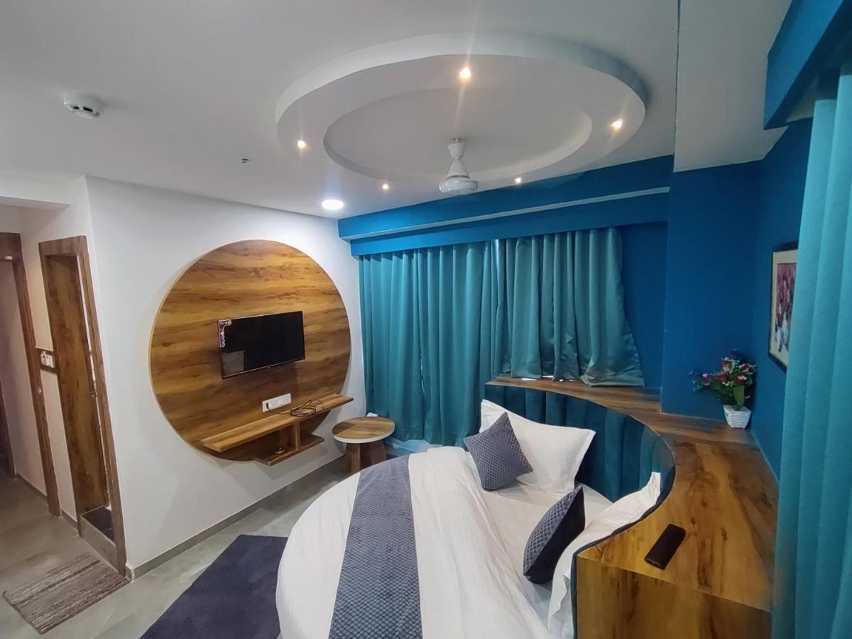 Hotel Lee Park Ahmadabad Zewnętrze zdjęcie