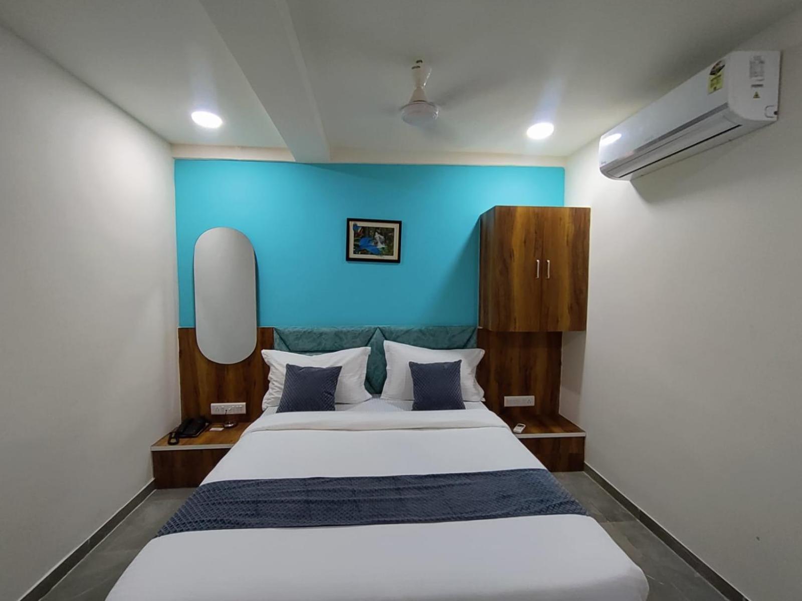 Hotel Lee Park Ahmadabad Zewnętrze zdjęcie