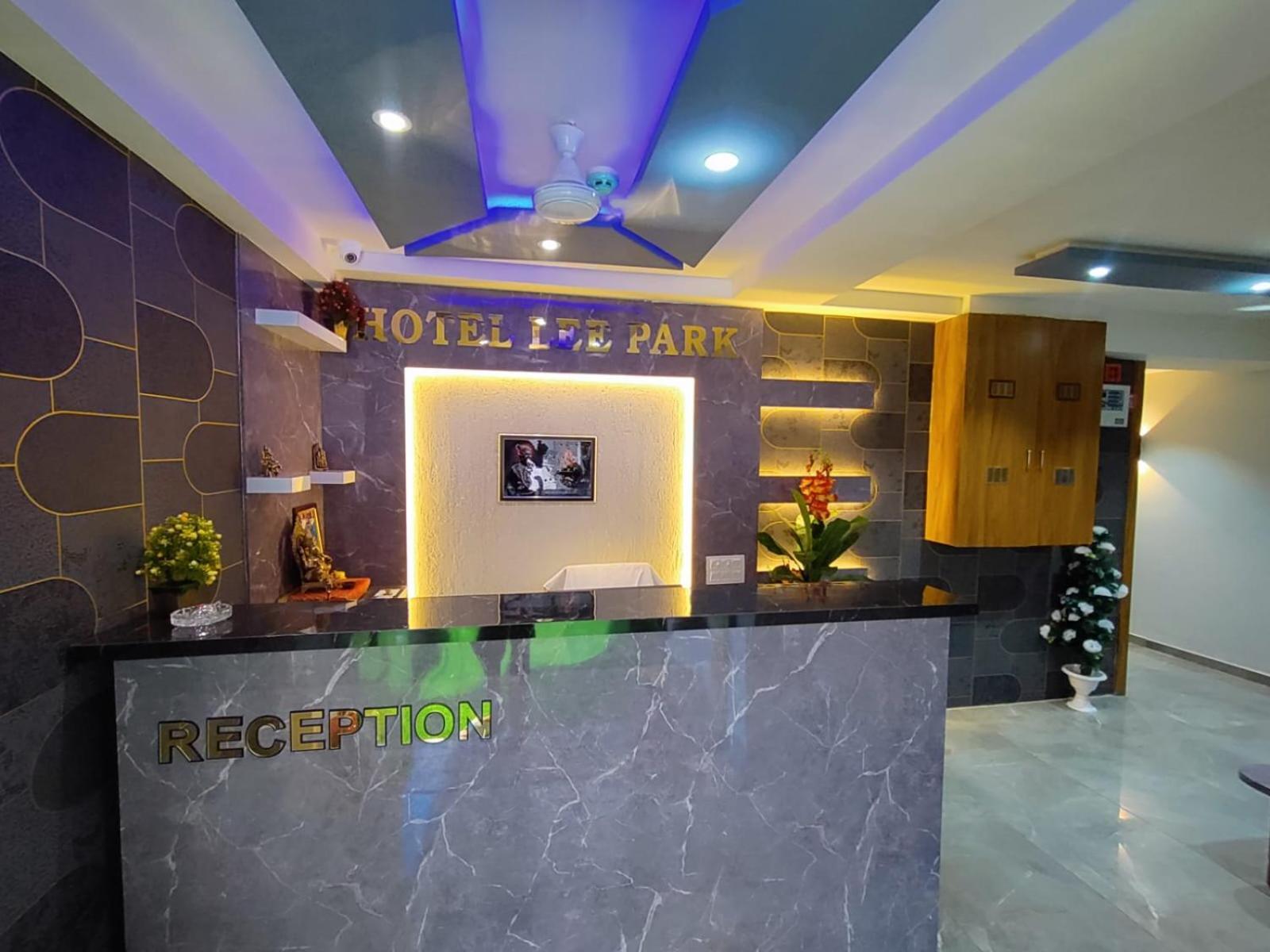 Hotel Lee Park Ahmadabad Zewnętrze zdjęcie