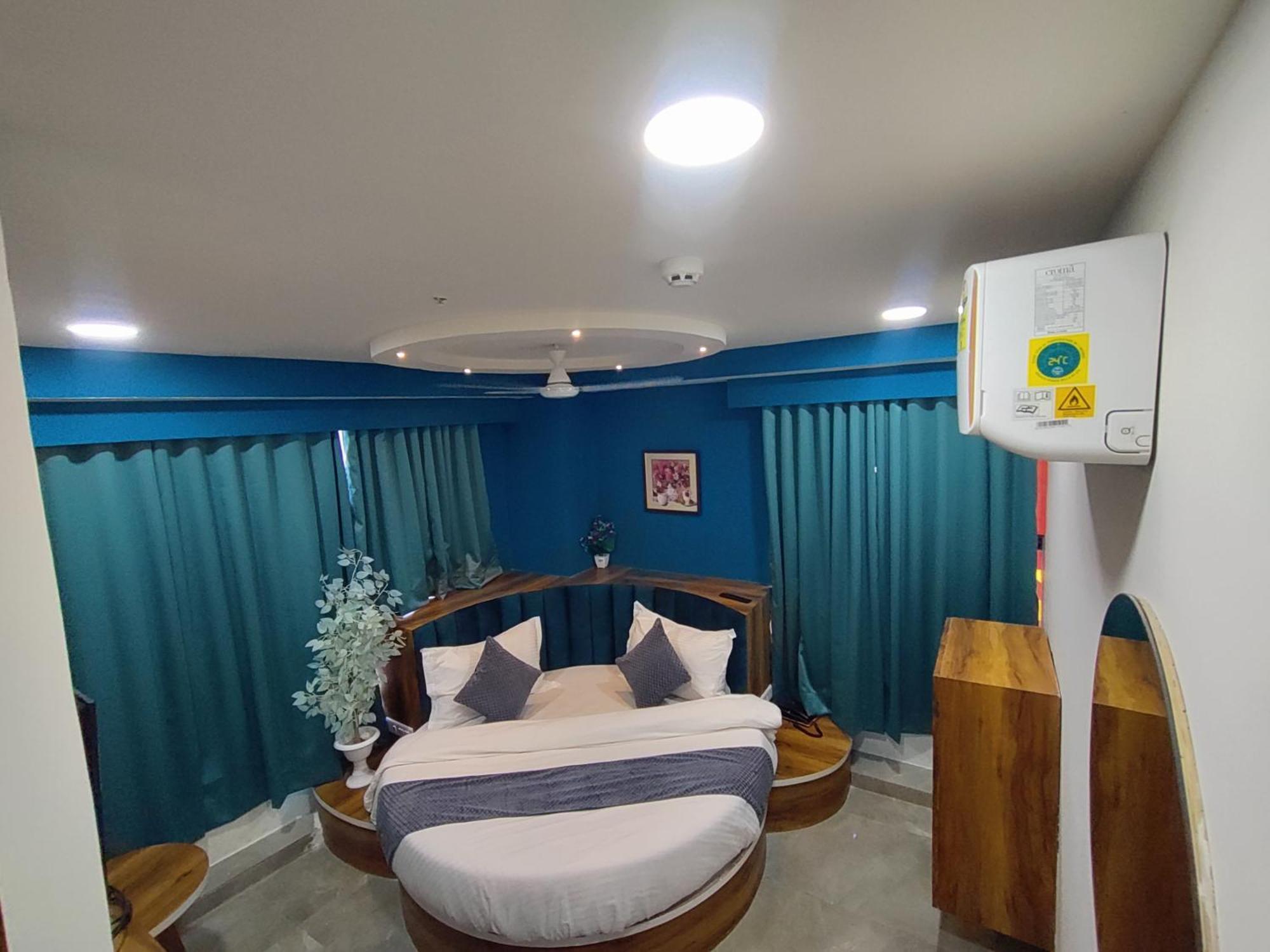 Hotel Lee Park Ahmadabad Zewnętrze zdjęcie